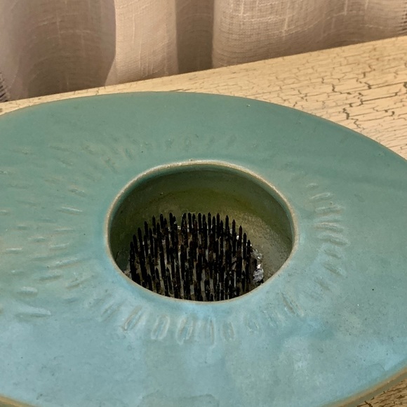 Vintage ikebana vase Celadon green glaze signed MCM Minimalist Decor - Picture 7 of 13